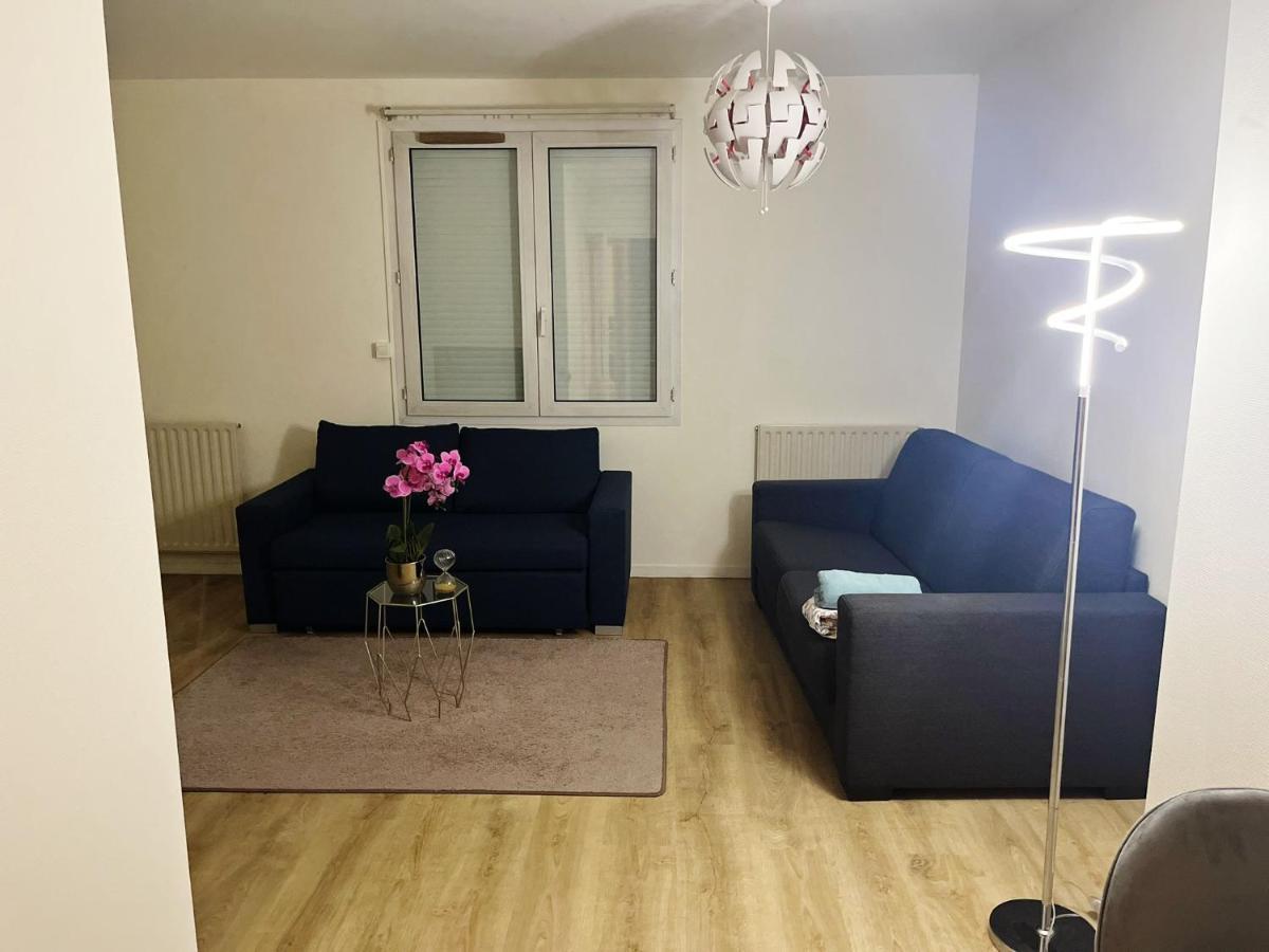 Logement Entier Chambre+Salon + Jardin & Terrasse Les Ulis Exterior foto